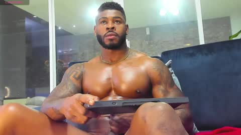 Snapshot of makonneen chatting on 15, 12, 2024 Makonnen online show from 15, 12, 2024