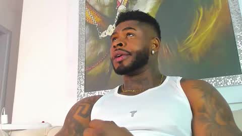 Snapshot of makonneen chatting on 12, 10, 2025 Makonnen online show from 12, 10, 2025