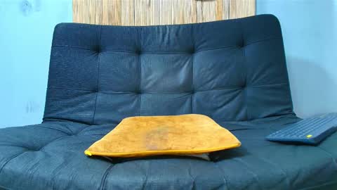 Snapshot of malcompierce chatting on 19, 11, 2025 Malcom online show from 19, 11, 2025