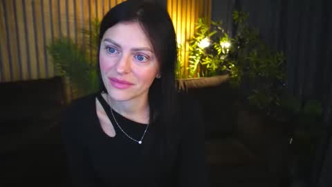 Snapshot of maleficentcrown chatting on 3, 11, 2025 maleficentcrown online show from 3, 11, 2025