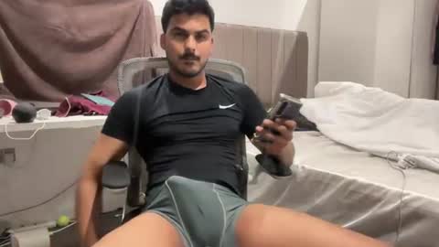 malegreek online show from 19, 6, 2026