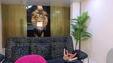 malen_fitnessmilf online show from 17, 2, 2026