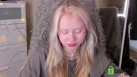 Snapshot of malenaernman chatting on 14, 10, 2025 Malena online show from 14, 10, 2025