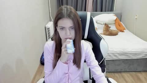 Snapshot of malia__hale chatting on 16, 10, 2025 Malia online show from 16, 10, 2025