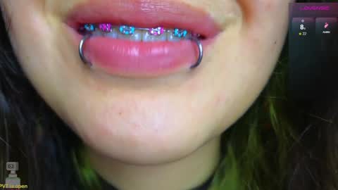 Snapshot of malicia_witch_ chatting on 17, 12, 2024 Mar Alicia Rosie v A L I C I A W I T C - Meg Cherie online show from 17, 12, 2024