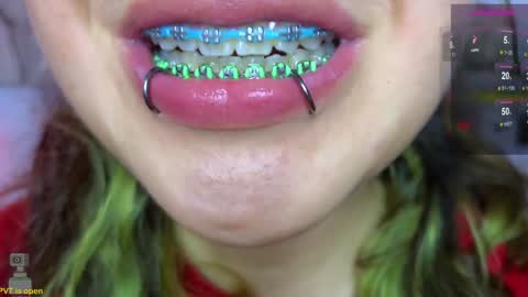 Snapshot of malicia_witch_ chatting on 31, 12, 2024 Mar Alicia Rosie v A L I C I A W I T C - Meg Cherie online show from 31, 12, 2024