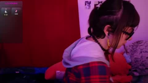 Snapshot of malicia_witch_ chatting on 8, 5, 2026 Mar Alicia Rosie v A L I C I A W I T C - Meg Cherie online show from 8, 5, 2026