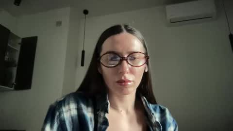 malina568708 online show from 11, 2, 2026