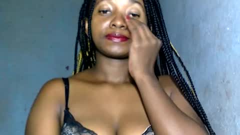 Snapshot of malinah01 chatting on 10, 1, 2025 malinah01 online show from 10, 1, 2025