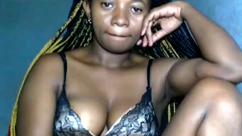 Snapshot of malinah01 chatting on 11, 1, 2025 malinah01 online show from 11, 1, 2025