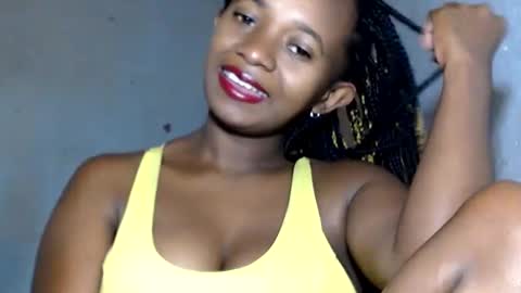Snapshot of malinah01 chatting on 12, 1, 2025 malinah01 online show from 12, 1, 2025