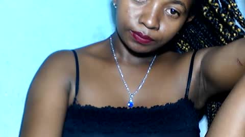 Snapshot of malinah01 chatting on 21, 1, 2025 malinah01 online show from 21, 1, 2025