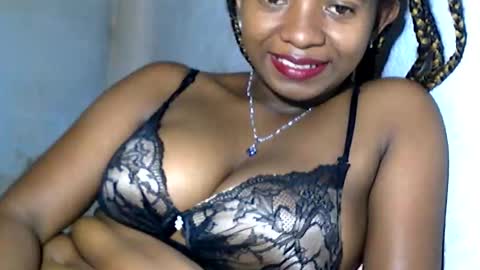 Snapshot of malinah01 chatting on 25, 1, 2025 malinah01 online show from 25, 1, 2025