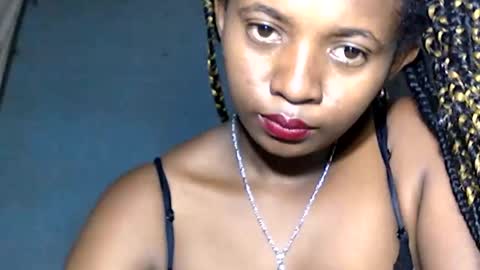 Snapshot of malinah01 chatting on 26, 1, 2025 malinah01 online show from 26, 1, 2025