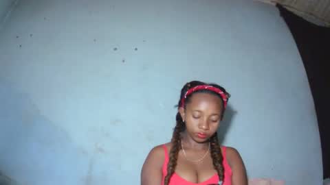 Snapshot of malinah01 chatting on 15, 9, 2025 malinah01 online show from 15, 9, 2025