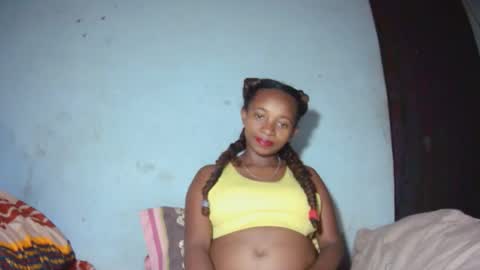 Snapshot of malinah01 chatting on 18, 9, 2025 malinah01 online show from 18, 9, 2025
