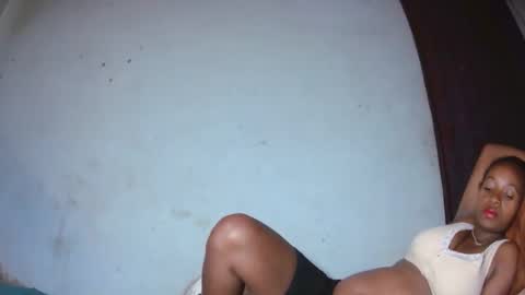 Snapshot of malinah01 chatting on 20, 9, 2025 malinah01 online show from 20, 9, 2025