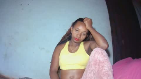 Snapshot of malinah01 chatting on 24, 9, 2025 malinah01 online show from 24, 9, 2025