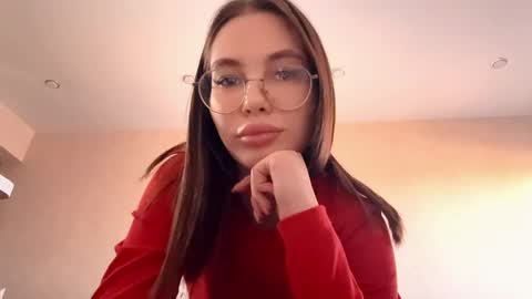 Snapshot of malisacorpeno chatting on 26, 5, 2026 Phoebe online show from 26, 5, 2026