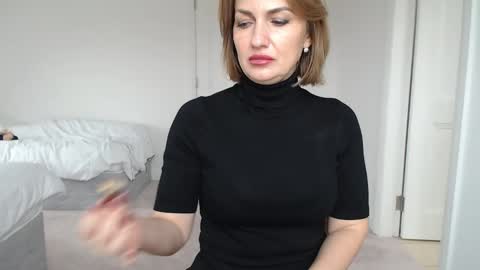 mallinia online show from 8, 3, 2025