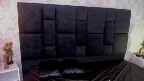 Snapshot of mallory_dietlinde chatting on 14, 2, 2025 mallory_dietlinde online show from 14, 2, 2025