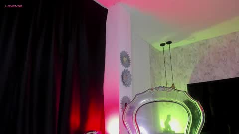 Snapshot of mallory_dietlinde chatting on 12, 3, 2025 mallory_dietlinde online show from 12, 3, 2025