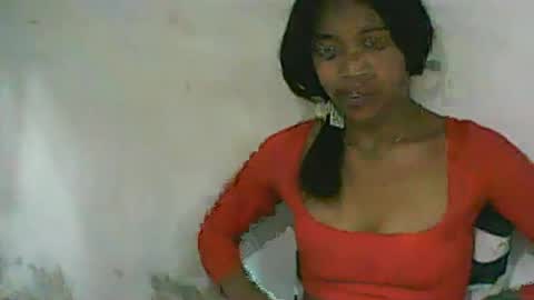 Snapshot of malluna4 chatting on 8, 7, 2026 Malluna online show from 8, 7, 2026