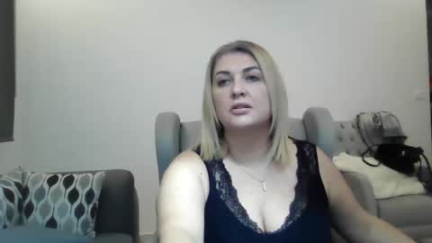 malorine online show from 24, 11, 2025