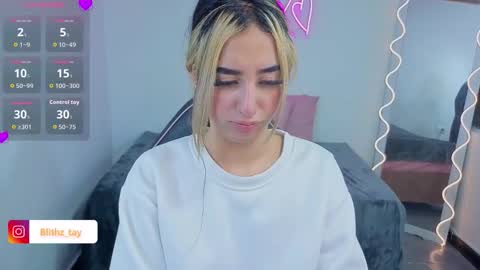 Snapshot of malory_tay chatting on 26, 9, 2025 Malory online show from 26, 9, 2025