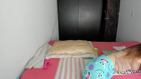 Snapshot of malucam_06 chatting on 24, 12, 2024 instagram nueela online show from 24, 12, 2024