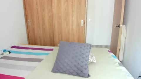 Snapshot of malucam_06 chatting on 28, 4, 2026 instagram nueela online show from 28, 4, 2026