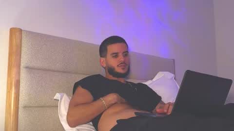 Snapshot of maluma09 chatting on 28, 10, 2025 maluma09 online show from 28, 10, 2025