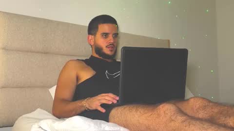 Snapshot of maluma09 chatting on 30, 10, 2025 maluma09 online show from 30, 10, 2025