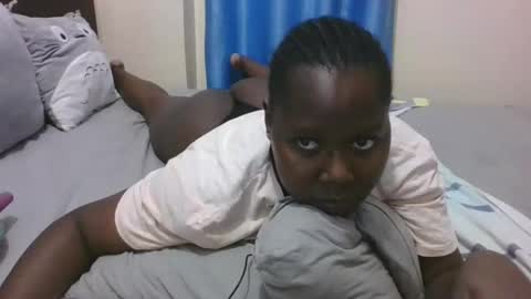 mamasita2023 online show from 1, 3, 2025