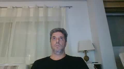 Snapshot of man211172 chatting on 24, 11, 2025 man211172 online show from 24, 11, 2025