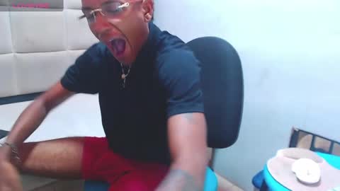 man_san11 online show from 19, 12, 2024