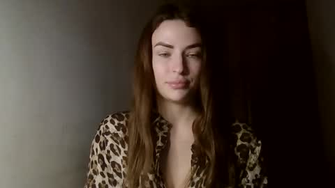 Snapshot of mandibrooks chatting on 25, 11, 2025 MandiBrooks online show from 25, 11, 2025