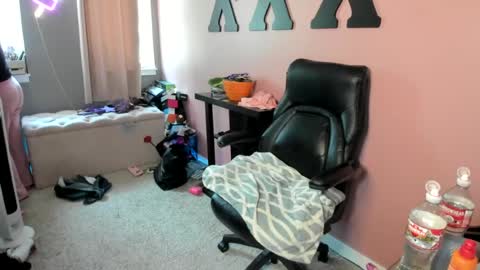 MandyBabyXXX online show from 18, 7, 2026