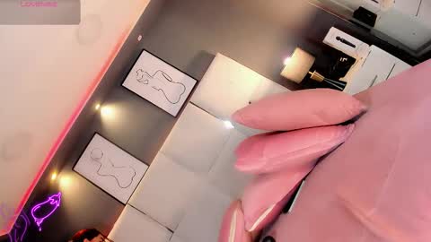 manellyksparklee online show from 5, 4, 2026