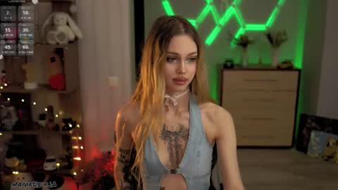 Snapshot of manifreyja chatting on 30, 10, 2025 Amelie online show from 30, 10, 2025