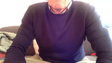 Snapshot of manpower2012 chatting on 8, 10, 2025 Manpo online show from 8, 10, 2025