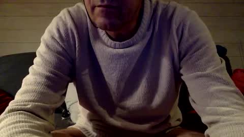 Snapshot of manpower2012 chatting on 22, 10, 2025 Manpo online show from 22, 10, 2025