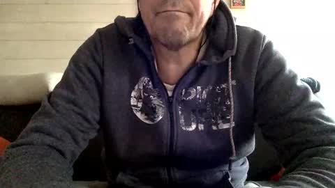 Snapshot of manpower2012 chatting on 27, 10, 2025 Manpo online show from 27, 10, 2025