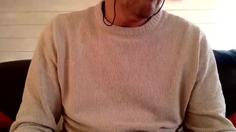 Snapshot of manpower2012 chatting on 17, 11, 2025 Manpo online show from 17, 11, 2025