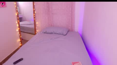     online show from 30, 11, 2025