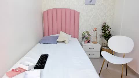 Snapshot of mara_galle chatting on 7, 5, 2026 Mara online show from 7, 5, 2026