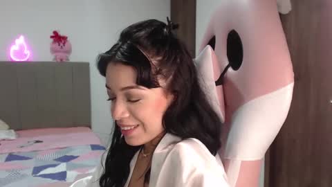 Marcela independent online show from 7, 3, 2025