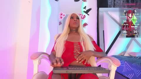 Snapshot of maraa_royal chatting on 1, 11, 2025 maraa_royal online show from 1, 11, 2025