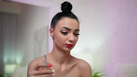 Snapshot of maraciel chatting on 25, 12, 2024 Mara online show from 25, 12, 2024