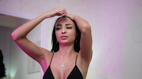 Snapshot of maraciel chatting on 11, 1, 2025 Mara online show from 11, 1, 2025